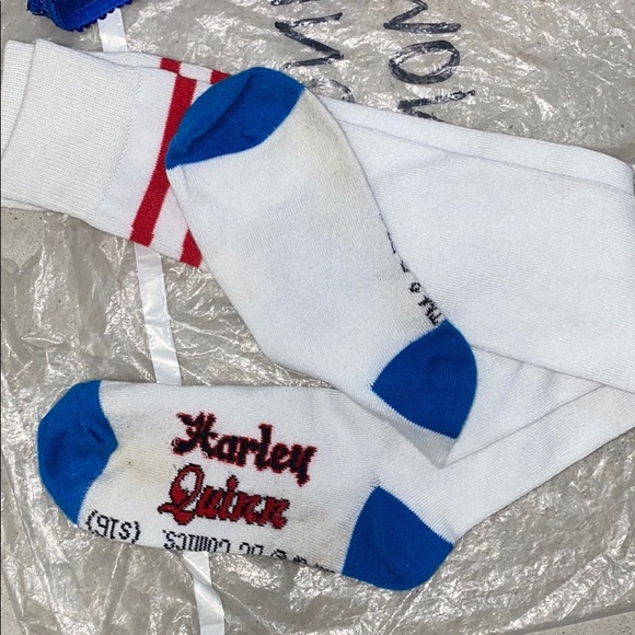 Bundle of Harley Quinn costume from Hot Topic - Picture 14 of 16